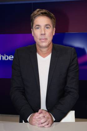Markus Feldenkirchen on the ARD talk show maischberger in Studio Berlin Adlershof Berlin, 16 10 2024 Foto:xT.xBartillax xFuturexImagex maischberger1610_4013