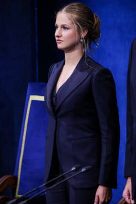 Princess Of Asturias Awards 2024 Ceremony - Oviedo Queen Letizia of Spain, King Felipe of Spain. Princess Leonor, Princess Sofia attend the Princess of Asturias awards gala 2024 at the Campoamor theater on the 25th of October of 2024 in Oviedo, Spain by Archie Andrews ABACAPRESS.COM Oviedo Spain  Copyright: xAndrewsxArchie ABACAx