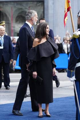 Princess Of Asturias Awards 2024 Ceremony - Oviedo King Felipe VI of Spain, Queen Letizia of Spain arrival at Campoamor Theatre for the Ceremony during Princess of Asturias Awards 2024 on October 25, 2024 in Oviedo, Spain by Archie Andrews ABACAPRESS.COM Oviedo Asturias Spain  Copyright: xAndrewsxArchie ABACAx