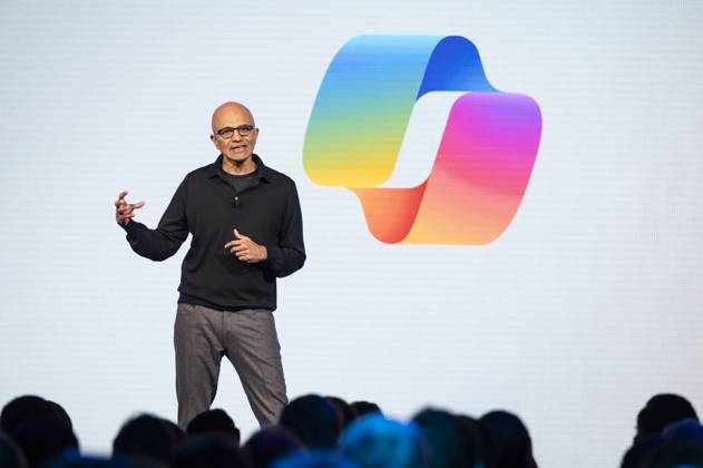 Microsoft AI Tour held at the London Hilton Microsoft AI Tour held at the London Hilton on Park Lane. Picture: Keynote speaker and Microsoft CEO Satya Nadella. 21.10.2024  Copyright: xLucyxYoungx NINTCHDBPICT000942603046