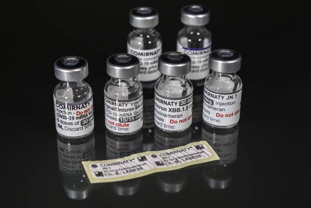 Original vials of all Comirnaty vaccines from BioNTech Pfizer Editorial Original vials of all Comirnaty vaccines from BioNTech Pfizer Copyright: xBEAUTIFULxSPORTS KJPetersx