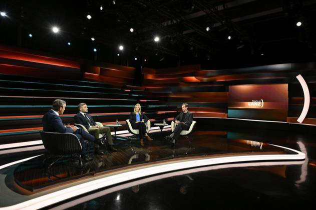 Talk show on Markus Lanz , ZDF 11 24 her Markus Lanz, Konstantin Kuhle, Kerstin Münstermann and Gregor Peter Schmitz v li
