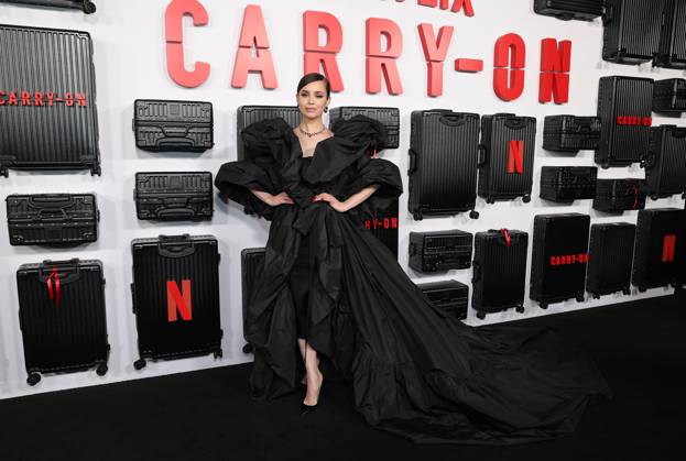 LOS ANGELES, CA - DECEMBER 5: Sofia Carson at the Netflix Premiere of Carry-On at The Egyptian Theater in Los Angeles, California on December 5, 20224. Copyright: xFayexSadoux