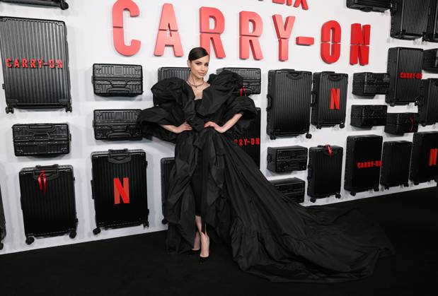 LOS ANGELES, CA - DECEMBER 5: Sofia Carson at the Netflix Premiere of Carry-On at The Egyptian Theater in Los Angeles, California on December 5, 20224. Copyright: xFayexSadoux