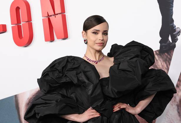 LOS ANGELES, CA - DECEMBER 5: Sofia Carson at the Netflix Premiere of Carry-On at The Egyptian Theater in Los Angeles, California on December 5, 20224. Copyright: xFayexSadoux