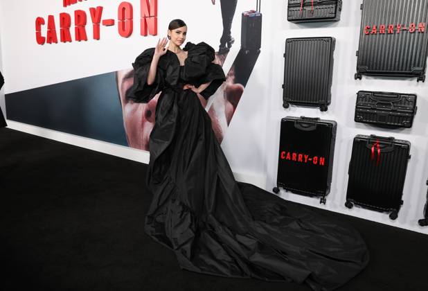 LOS ANGELES, CA - DECEMBER 5: Sofia Carson at the Netflix Premiere of Carry-On at The Egyptian Theater in Los Angeles, California on December 5, 20224. Copyright: xFayexSadoux