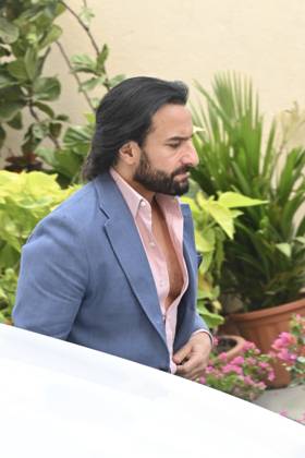 Mumbai, India, 19, DECEMBER, 2024: Saif Ali Khan and Kareena Kapoor Khan were spotted with Karishma Kapoor, Shahid Kapoor, and Mira Kapoor at a school annual day event. The stars gathered to support their kids, exuding charm and warmth at the celebration. Copyright: xx