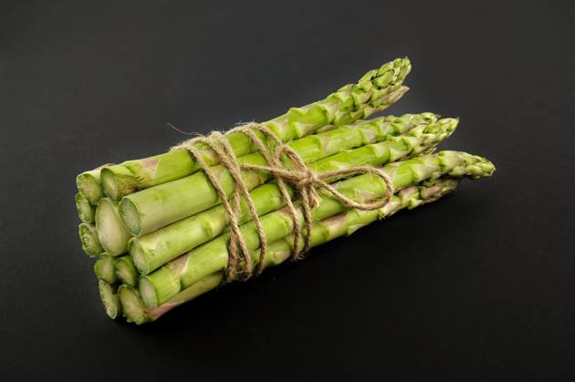 Fresh bunch of green asparagus tied with jute cord over a black background. Spring vegetable, eco friendly packaging , 47056696.jpg, asparagus, green, bunch, spring, food, healthy, vegetable, fresh, meal, diet, gourmet, vegetarian, organic, white, background, cuisine, dinner, cooking, nutrition, raw, delicious, ingredient, dish, natural, vegetables, salad, health, isolated, freshness, nobody, meat, kitchen, season, grilled, harvest RECORD DATE NOT STATED