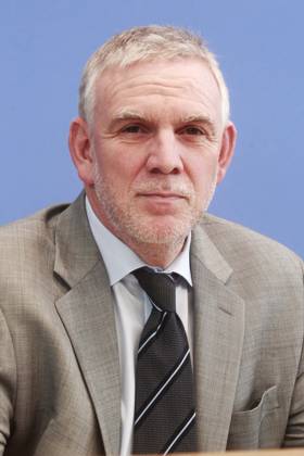 Federal press conference in Berlin, presentation of 5 World Climate Report of IPCC with Jochen Flasbarth, President of Federal Environment Agency UBA , Berlin Germany, Germany
