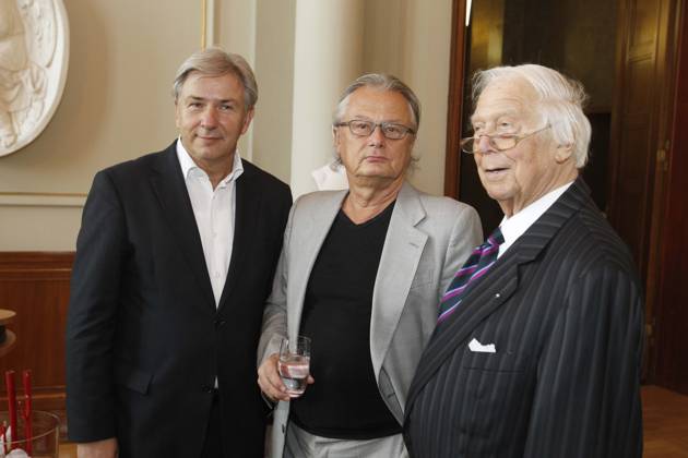 Food to Honours of Directors the volksbuehne Berlin to whose 20 annual Service anniversary at Red City Hall in Berlin, with Klaus Wowereit, Frank Castorf and its Father Wrener Castorf, Berlin Germany, Germany