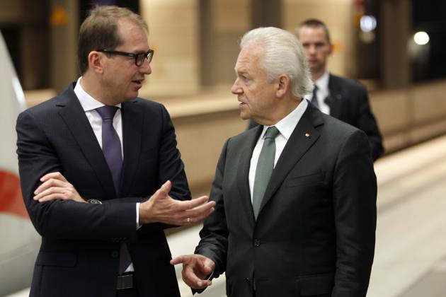 PK the Germans Rail at the Berlin Central station, presentation the digital Future the DB in Berlin, with Railway boss Ruediger Pit and Federal Minister Alexander Dobrindt, Improvements the digital Infrastructure, Internet at Train, Berlin Germany, Germany