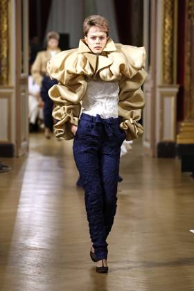 Viktor & Rolf Haute Couture spring summer 2025 Paris January 2025 Viktor & Rolf Haute Couture spring summer 2025 Paris January 2025, Credit:Zeppelin Avalon  Copyright: xZeppelinx xAvalonx 0958670308
