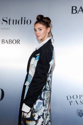 Berlin Fashion Week LeGer Studio presented by Babor Stefanie Giesinger at LeGer Studio presented by Babor as part of Berlin Fashion Week Fall Winter 2025 at Reethaus im Flussbad on 01 02,2025 in Berlin Copyright: xEventpressxKochanx