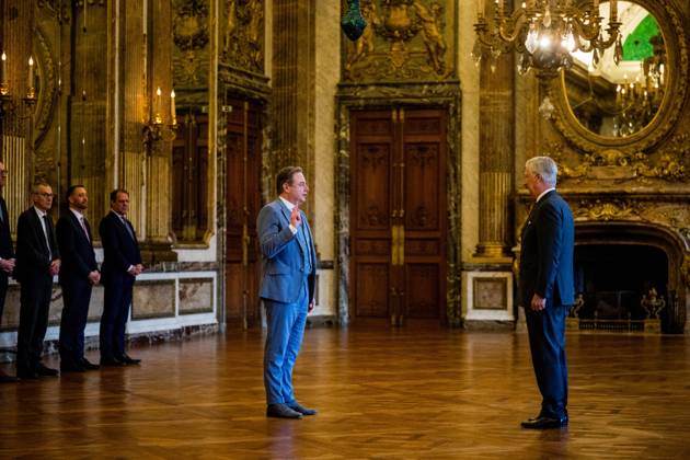 Prime Minister Bart De Wever and King Philippe - Filip of Belgium pictured during the oath ceremony of the new Prime Minister and members of the federal government at the Royal Palace, Monday 03 February 2025, in Brussels. Negotiators from the five parties that make up the Arizona coalition - the N-VA, MR, Engagà s, Vooruit and CD&V - reached a government agreement on Friday evening. JASPERxJACOBS 111702048