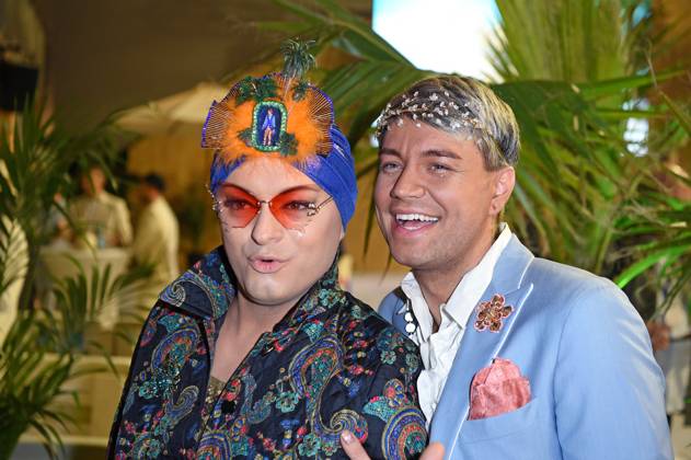 Julian F M Stöckel with friend Marcell Damaschke at the PROMIS UNTER PALMEN premiere at BeachMitte in Berlin on 10 02 2025