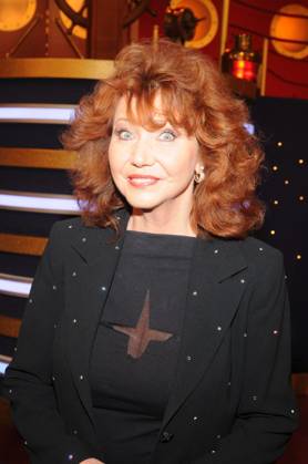 Regina Thoss Schlager Singer at the MDR Entertainment Broadcast Kahn the Good Mood presented from Entertainer Captains Achim Mentzel Stzdio Adlershof Berlin 12 03 2008 Photo BREUEL IMAGE Reetz B Germany