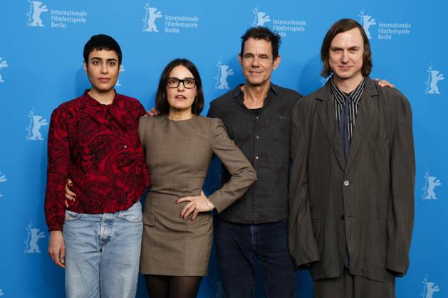 February 13, 2025, Berlin, Germany: Tala Al Deen, Nicolette Krebitz, Tom Tykwer and Lars Eidinger pose at the photocall of The Light during the 75th Berlinale International Film Festival at Hotel Grand Hyatt in Berlin, Germany, on 13 February 2025. Photo: Berlin Germany - ZUMAm179 20250213_zep_m179_024 Copyright: xAlecxMichaelx