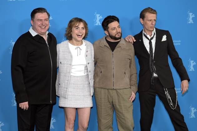 Michael Chernus, Mala Emde, John Magaro and Alexander Scheer at the photocall for the feature film Köln 75 at the Berlinale 2025 75 Berlin International Film Festival at the Hotel Grand Hyatt Berlin, 15 02 2025 Foto:xC.xNiehausx xFuturexImagex koeln_5202