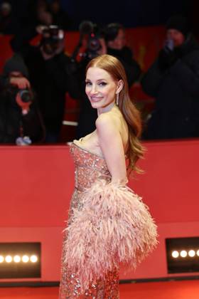 Entertainment Bilder des Tages February 16, 2025, Berlin, Brandenburg, Germany: The 75th Berlinale Film Festival is taking place in Berlin from 13 to 23 February 2025. Jessica Chastain with film Dreams attended the Red Carpet of Berlinale 75th film festival Berlin Germany - ZUMAt227 20250216_zip_t227_004 Copyright: xMarinaxTakimotox