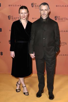 Jeremy Strong with patron Emma Wall at the BAFTA Film Awards 2025 78th British Academy Film Awards nominees party at the National Gallery London, 15 02 2025 Foto:xS.xVasx xFuturexImagex bafta_nominees_5323
