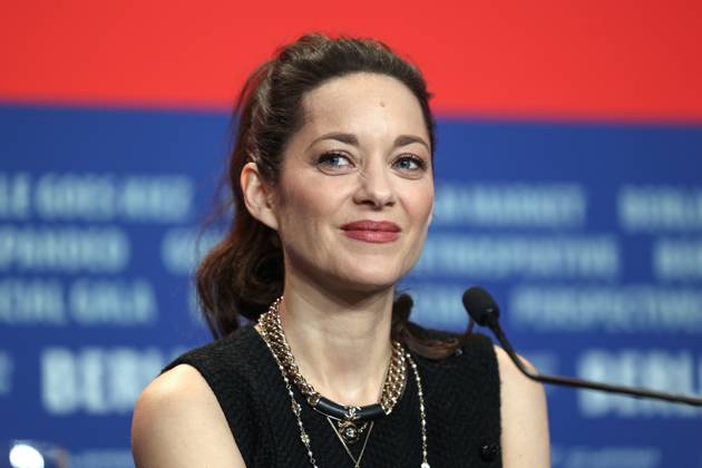 Entertainment Bilder des Tages February 16, 2025, Berlin, Brandenburg, Germany: The 75th Berlinale Film Festival is taking place in Berlin from 13 to 23 February 2025. Actress Marion Cotillard answers journalists questions during a press conference of The Ice Tower film Berlin Germany - ZUMAt227 20250216_zip_t227_007 Copyright: xMarinaxTakimotox