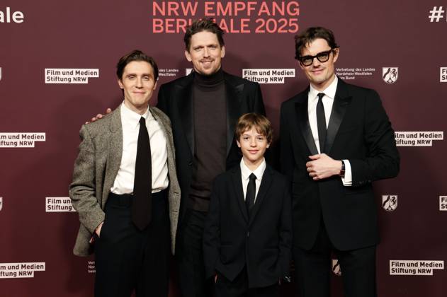 Jack Farthing, Jan Ole Gerster, Dylan Torrell and Sam Riley at the 22 NRW Reception of the State of NRW and the Film und Medienstiftung NRW as part of the Berlinale 2025 at the Representation of the State of North Rhine-Westphalia Berlin, 16 02 2025 Foto:xD.xBedrosianx xFuturexImagex nrw_5291