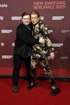 Michael Chernus and Alexander Scheer at the 22 NRW Reception of the State of NRW and the Film und Medienstiftung NRW as part of the Berlinale 2025 at the Representation of the State of North Rhine-Westphalia Berlin, 16 02 2025 Foto:xD.xBedrosianx xFuturexImagex nrw_5343