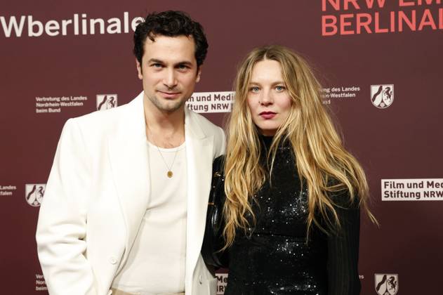 Samuel Schneider and Lilith Stangenberg at the 22 NRW Reception of the State of NRW and the Film und Medienstiftung NRW as part of the Berlinale 2025 at the Representation of the State of North Rhine-Westphalia Berlin, 16 02 2025 Foto:xD.xBedrosianx xFuturexImagex nrw_5356