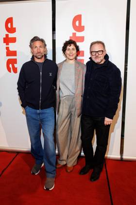 Berlinale Arte reception Benjamin Sadler, Nina Kunzendorf and Samuel Finzi at the ARTE G E I E reception on the occasion of the 75th Berlinale at the Akademie der Künste on 17 02 2025 in Berlin Copyright: xEventpressxKochanx