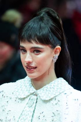 Berlinale The Thing with Feathers Premiere Margaret Qualley attending The Thing with Feathers Premiere during the 75th Berlin International Film Festival (Berlinale) in Berlin, Germany, on February 18, 2025. Photo by Aurore Marechal ABACAPRESS.COM Berlin Germany  Copyright: xMarechalxAurore ABACAx