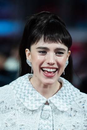 Berlinale The Thing with Feathers Premiere Margaret Qualley attending The Thing with Feathers Premiere during the 75th Berlin International Film Festival (Berlinale) in Berlin, Germany, on February 18, 2025. Photo by Aurore Marechal ABACAPRESS.COM Berlin Germany  Copyright: xMarechalxAurore ABACAx