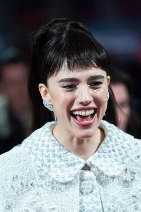 Berlinale The Thing with Feathers Premiere Margaret Qualley attending The Thing with Feathers Premiere during the 75th Berlin International Film Festival (Berlinale) in Berlin, Germany, on February 18, 2025. Photo by Aurore Marechal ABACAPRESS.COM Berlin Germany  Copyright: xMarechalxAurore ABACAx
