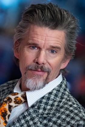 Berlinale The Thing with Feathers Premiere Ethan Hawke attending The Thing with Feathers Premiere during the 75th Berlin International Film Festival (Berlinale) in Berlin, Germany, on February 18, 2025. Photo by Aurore Marechal ABACAPRESS.COM Berlin Germany  Copyright: xMarechalxAurore ABACAx