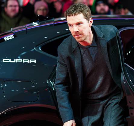 Red Carpet for the World Premiere of Blue Moon , Berlinale Palast, Berlin, Germany Benedict Cumberbatch seen on the Red Carpet for the World Premiere of Blue Moon during Berlinale (Berlin Film Festival) at Berlinale Palast, Berlin, , Germany on 18 February 2025. Picture, Credit:Julie Edwards Avalon Germany, Potsdammer Platz, Berlin, Berlinale Palast  Copyright: xJuliexEdwardsx xAvalonx 0965764448