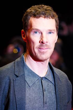 Red Carpet for the World Premiere of Blue Moon , Berlinale Palast, Berlin, Germany Benedict Cumberbatch seen on the Red Carpet for the World Premiere of Blue Moon during Berlinale (Berlin Film Festival) at Berlinale Palast, Berlin, , Germany on 18 February 2025. Picture, Credit:Julie Edwards Avalon Germany, Potsdammer Platz, Berlin, Berlinale Palast  Copyright: xJuliexEdwardsx xAvalonx 0965764513