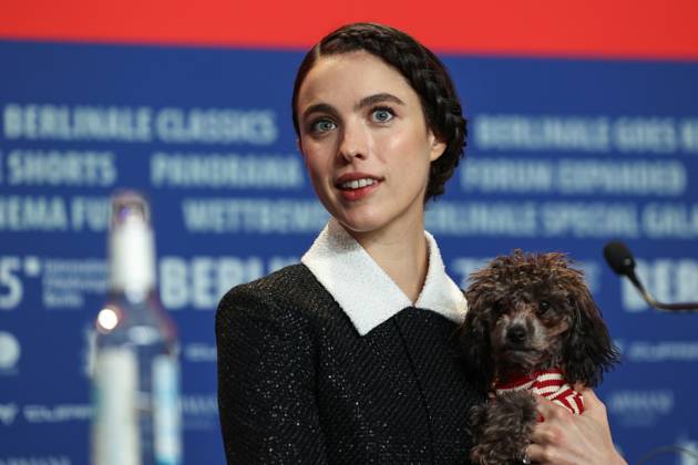 February 18, 2025, Berlin, Brandenburg, Germany: The 75th Berlinale Film Festival is taking place in Berlin from 13 to 23 February 2025. Actress Margaret Qualley answers journalists questions during a press conference Berlin Germany - ZUMAt227 20250218_zip_t227_003 Copyright: xMarinaxTakimotox