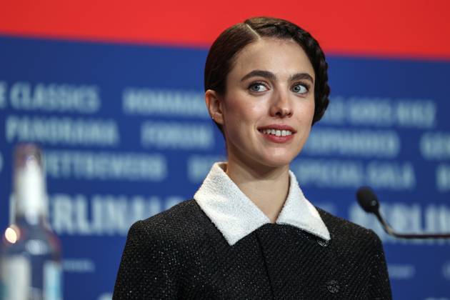 February 18, 2025, Berlin, Brandenburg, Germany: The 75th Berlinale Film Festival is taking place in Berlin from 13 to 23 February 2025. Actress Margaret Qualley answers journalists questions during a press conference Berlin Germany - ZUMAt227 20250218_zip_t227_011 Copyright: xMarinaxTakimotox