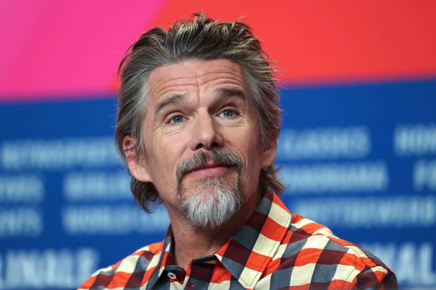 February 18, 2025, Berlin, Brandenburg, Germany: The 75th Berlinale Film Festival is taking place in Berlin from 13 to 23 February 2025. Actor Ethan Hawke answers journalists questions during a press conference Berlin Germany - ZUMAt227 20250218_zip_t227_012 Copyright: xMarinaxTakimotox