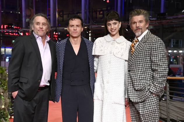 Richard Linklater, Andrew Scott, Margaret Qualley and Ethan Hawke at the premiere of the feature film Blue Moon at the Berlinale 2025 75 Berlin International Film Festival at the Berlinale Palast Berlin, 18 02 2025 Foto:xN.xKubelkax xFuturexImagex moon_prem_5296