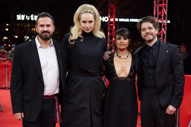 Berlinale After This Death Premiere Lucio Castro, Gwendoline Christie, Mía Maestro and Philip Ettinger attending the After This Death Premiere during the 75th Berlin International Film Festival (Berlinale) in Berlin, Germany, on February 19, 2025. Photo by Aurore Marechal ABACAPRESS.COM Berlin Germany  Copyright: xMarechalxAurore ABACAx