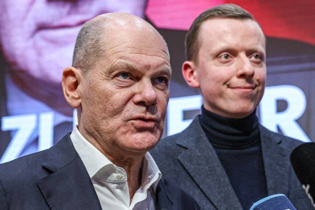 SPD Townhall Bundestag election campaign 2025 with the Federal Chancellor Interview for TV station Olaf Scholz SPD Federal Chancellor left Adis Ahmetovic SPD , Candidate for the Bundestag election 2025 and Member of the Bundestag MdB 30659 Hannover Swiss Life Career Campus Lower Saxony, Hannover Region Germany