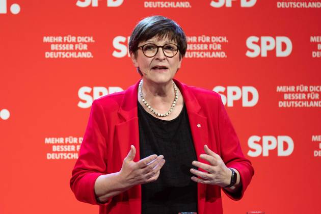 Saskia ESKEN, SPD party chairwoman, SPD closing rally for the Bundestag elections, election campaign, Dortmund on 21 02 2025,