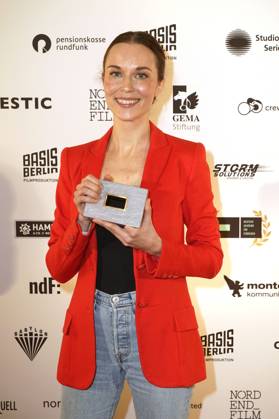 Liza Stutzky at the 12th DAfFNE Award 2025 ceremony at Babylon Berlin, 21 02 2025 Foto:xT.xBartillax xFuturexImagex daffne_5266
