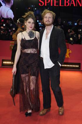 Michael Kranz with companion at the Closing Ceremony with Award Ceremony at the Berlinale 2025 75 Berlin International Film Festival in the Berlinale Palast Berlin, 22 02 2025 Foto:xT.xBartillax xFuturexImagex closing_berlinale_5239
