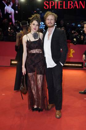 Michael Kranz with companion at the Closing Ceremony with Award Ceremony at the Berlinale 2025 75 Berlin International Film Festival in the Berlinale Palast Berlin, 22 02 2025 Foto:xT.xBartillax xFuturexImagex closing_berlinale_5240