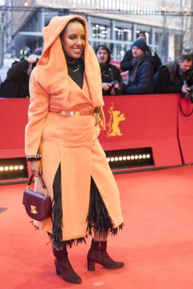 Berlinale, Award Ceremonies at the Theater am Potsdamer Platz, Berlin, 22 02 2025 Benita Sarah Bailey on the Red Carpet before the Award Ceremonies of the 75th Berlinale at the Theater am Potsdamer Platz in Berlin on 22 02 2025 Berlin Theater am Potsdamer Platz Copyright: xBenxKriemannx