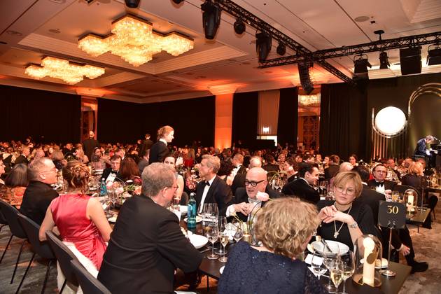 73.VBKI Ball Berlin Voller Saal mit Gaesten beim 73. VBKI Ball im Hotel Intercontinental zur 75.ten Berlinale in Berlin, am 17.02.2025 Photopress Mueller