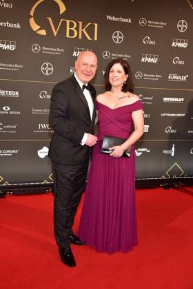 73 VBKI Ball Berlin Berlins Governing Mayor Kai Wegner and his girlfriend, Senator for Education Katharina Günther Wünsch both CDU at the 73 VBKI Ball at the Hotel Intercontinental for the 75th Berlinale in Berlin, on 17 02 2025 Photopress Mueller