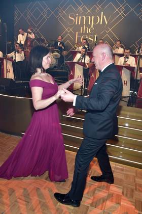 73 VBKI Ball Berlin Berlins Governing Mayor Kai Wegner and his girlfriend, Senator for Education Katharina Günther Wünsch both CDU at the opening dance at the 73 VBKI Ball at the Hotel Intercontinental for the 75th Berlinale in Berlin, on 17 02 2025 Photopress Mueller