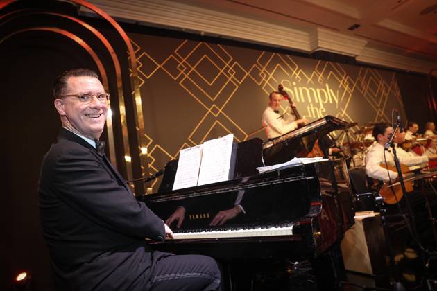 VBKI Ball der Wirtschaft 2025 Andrej Hermlin on stage with his son David Hermlin The VBKI invites you to the Ball der Wirtschaft 2025 at the Hotel InterContinental in Berlin Copyright: xEventpressxFuhrx